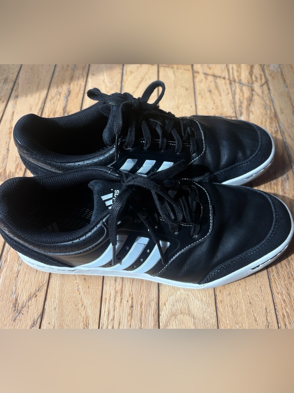 Adidas Adicross III men's spikeless golf shoe US size 9.